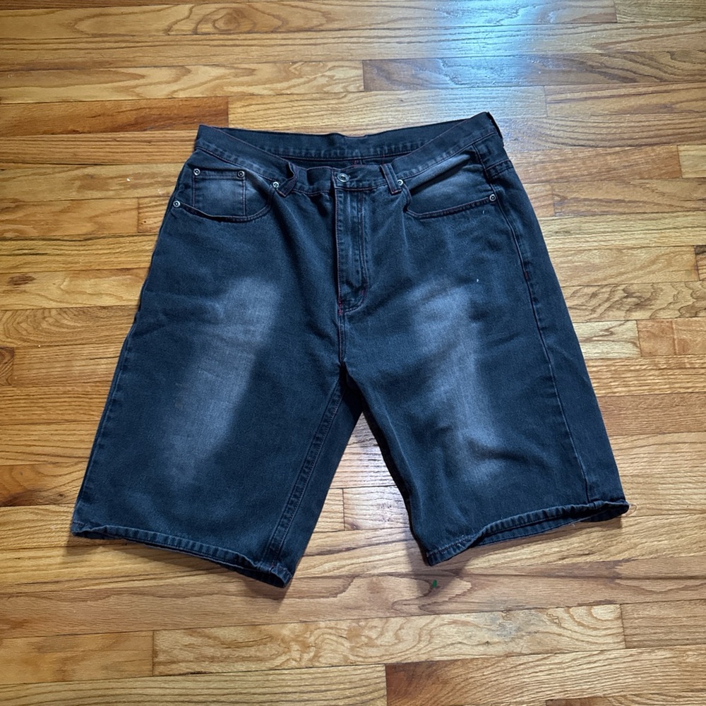 Play Bigg Shorts